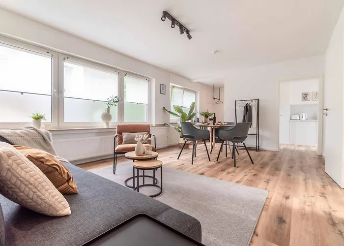 Modern & Minimal - Design-apartment In Stadtmitte * וזל